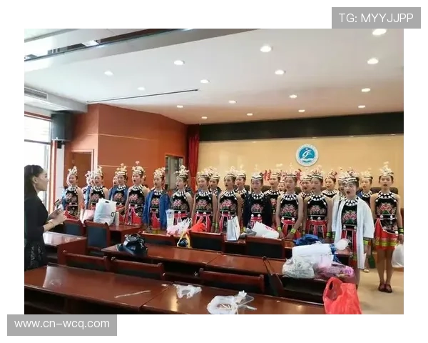 富源县第十二中学董昕雅获铅球初中女生组第一名