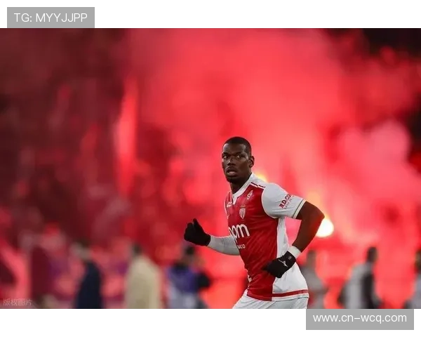 摩纳哥库利巴利飞踹染红，重现南非世界杯争议动作