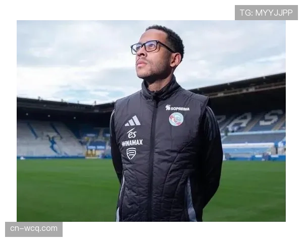 切尔西新帅罗塞尼尔首秀，战术调整初见成效